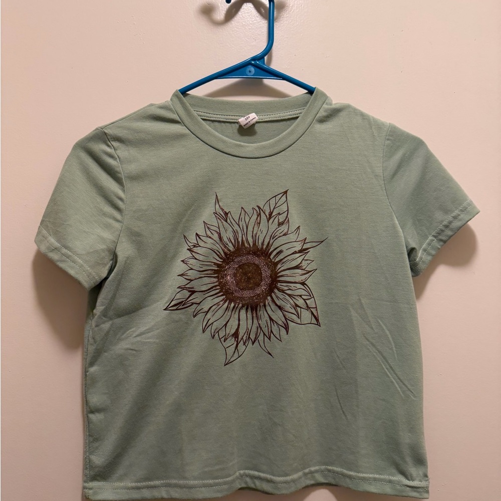 SHEIN Mint Green Short Sleeve Tee with Brown Sunflower Graphic